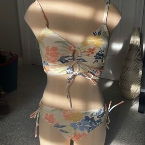 Woman bikini, small to medium